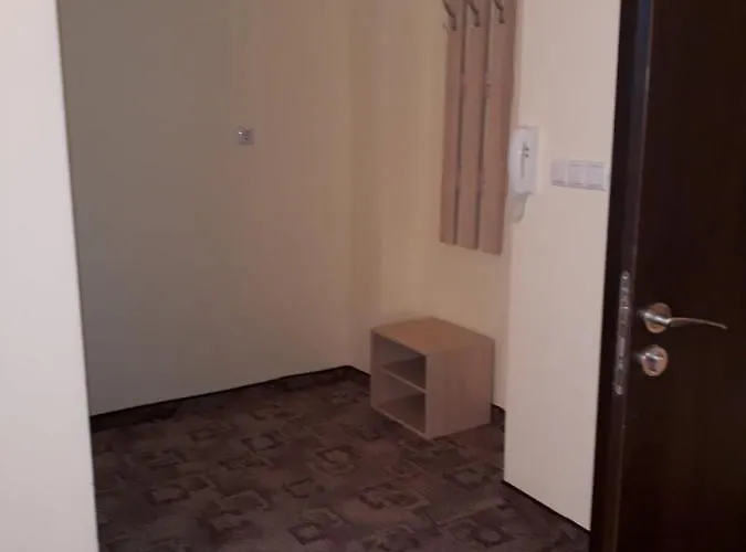 диана дик 호텔 키텐