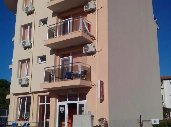 диана дик 호텔 키텐