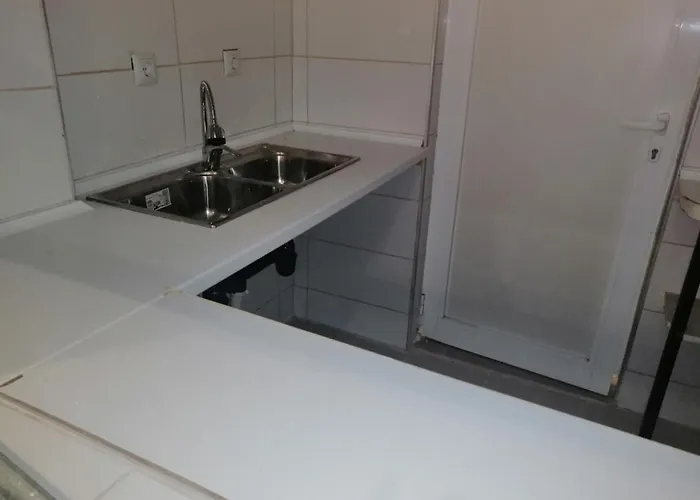 диана дик 호텔