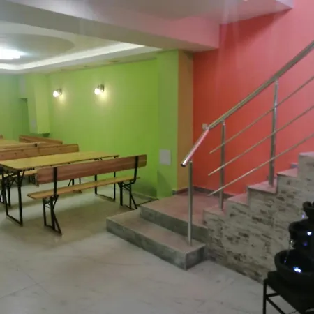 диана дик Hotell *
