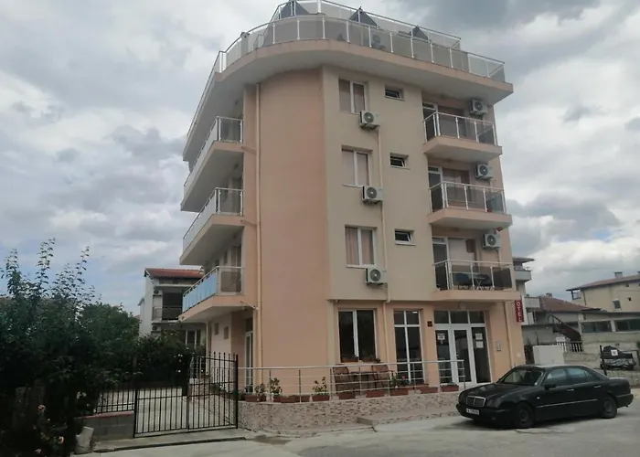 Hotel диана дик *